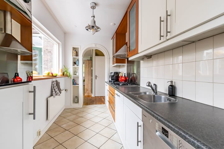 Photo 27 of Wassenberghstraat 12