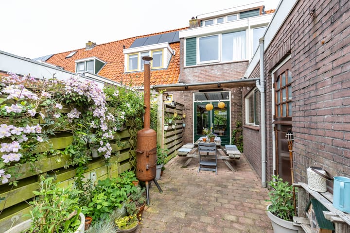 Photo 33 of Wassenberghstraat 12