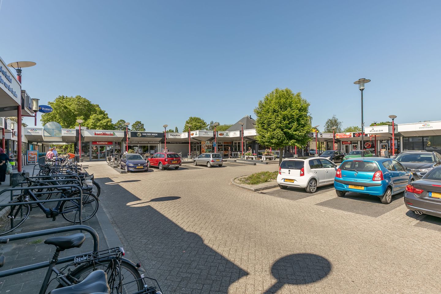 Photo 55 of Honingbij 21