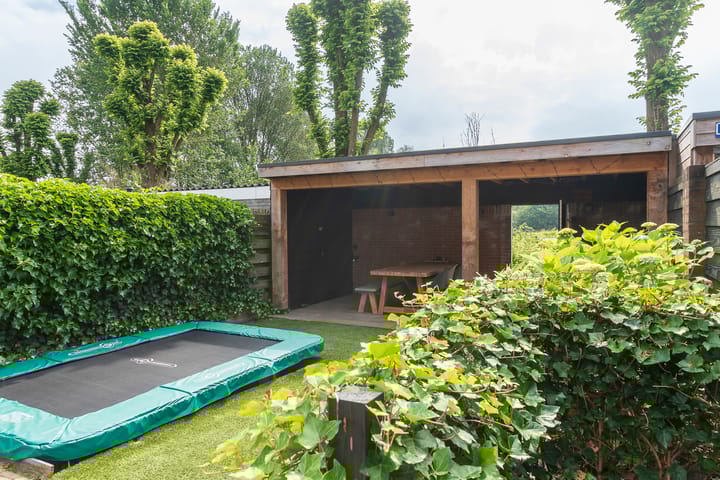 Foto 33 van Vonderstraat 14