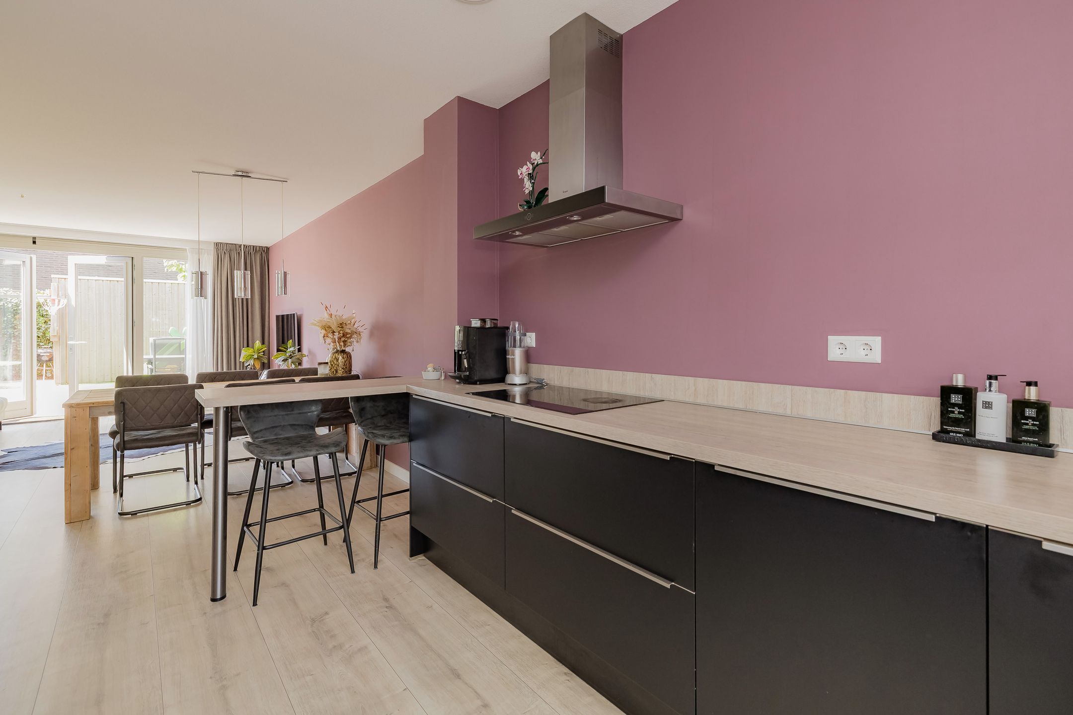 Foto 21 van Notenboomplein 48