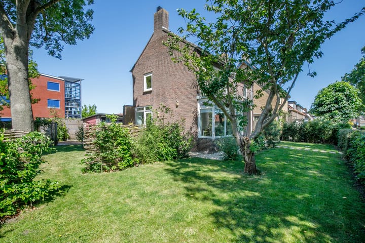 Foto 41 van Beatrixplantsoen 22