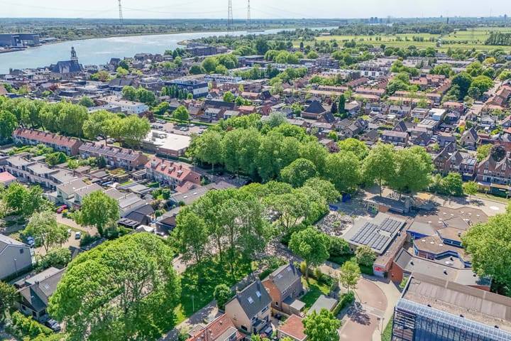 Foto 49 van Beatrixplantsoen 22