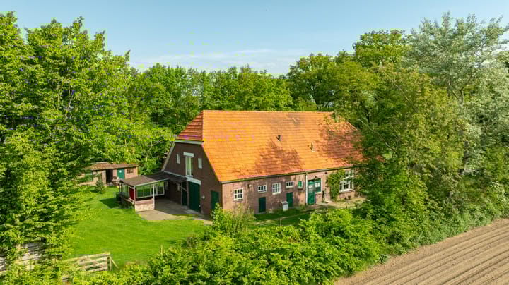 Photo 3 of Aaltenseweg 5