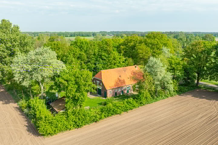 Photo 11 of Aaltenseweg 5
