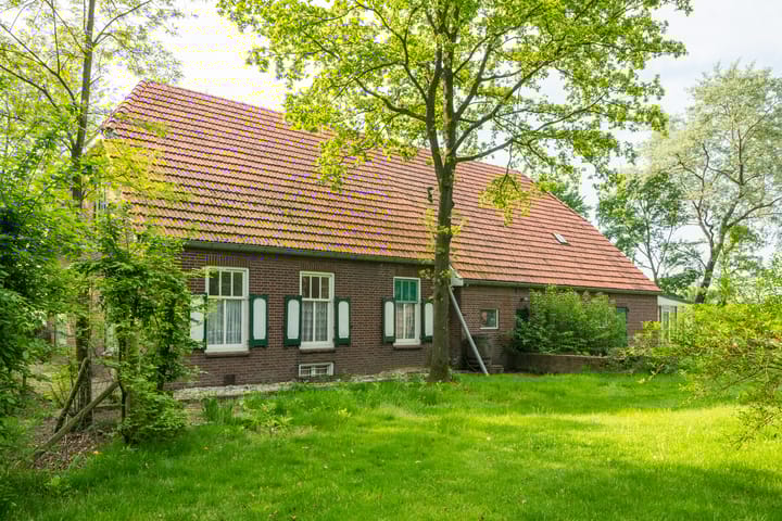 Photo 19 of Aaltenseweg 5