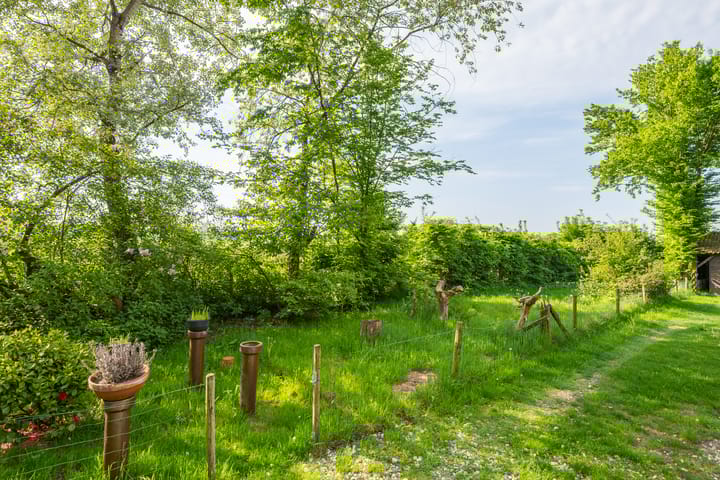 Photo 59 of Aaltenseweg 5