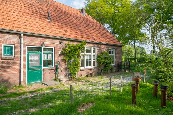 Photo 61 of Aaltenseweg 5