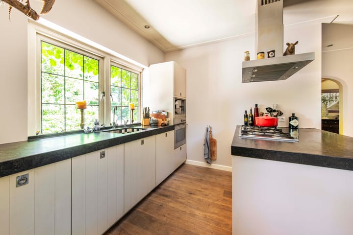 Foto 9 van Wallandlaan 1