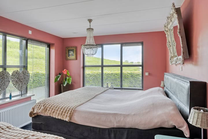 Photo 12 of IJsseldijk 83