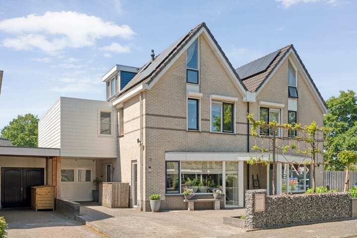 Foto 1 van Floralaan 157