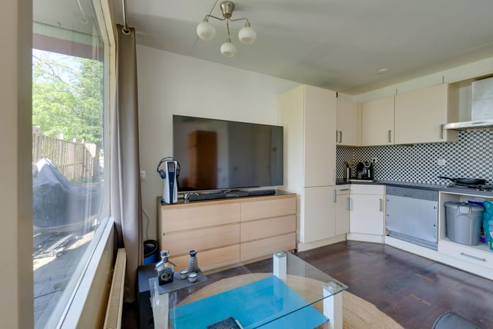 Foto 11 van IJplein 270