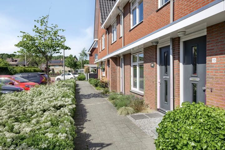 Foto 3 van Van Hogendorplaan 17