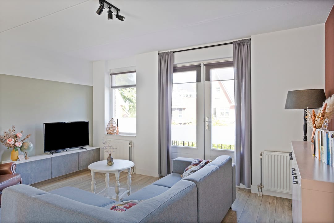 Foto 7 van Van Hogendorplaan 17