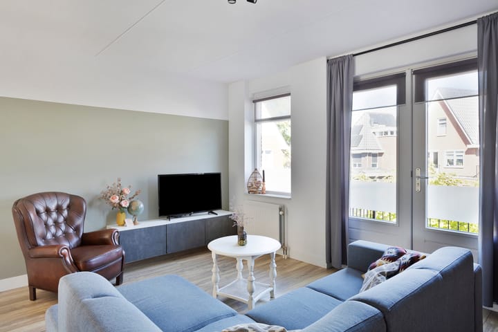 Foto 10 van Van Hogendorplaan 17