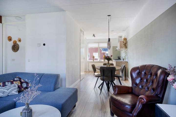 Foto 14 van Van Hogendorplaan 17