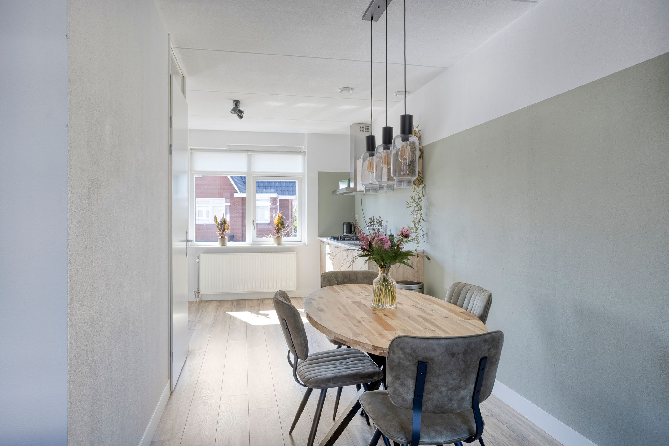 Foto 15 van Van Hogendorplaan 17