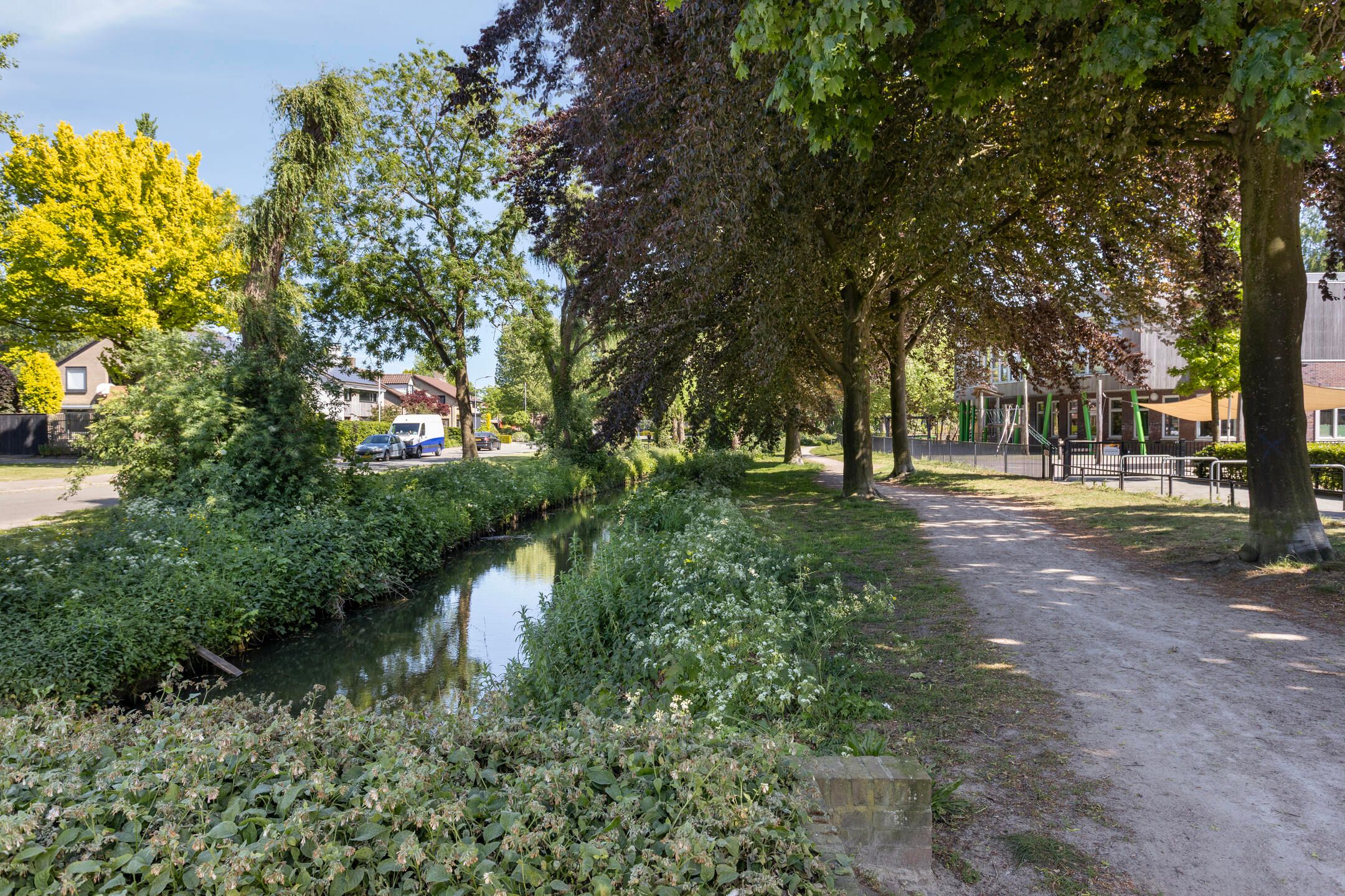 Foto 33 van Van Hogendorplaan 17