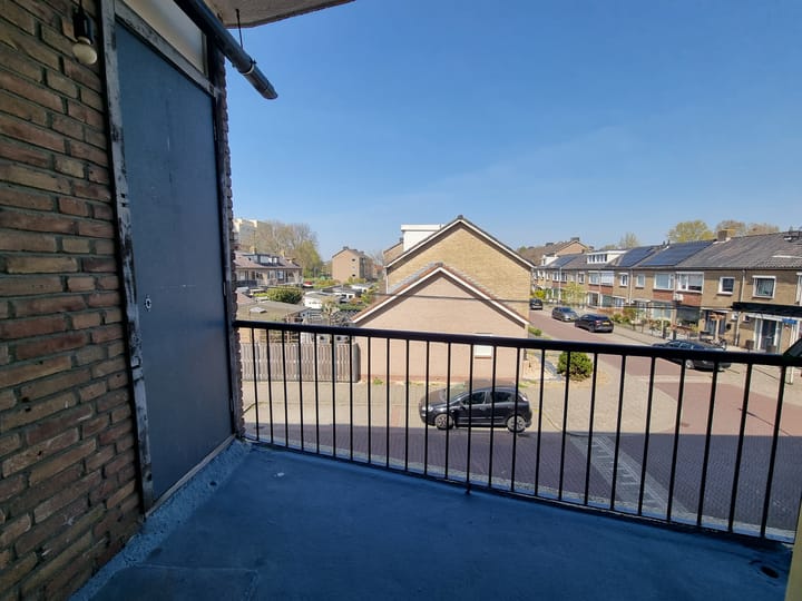 Foto 11 van Van der Doesstraat 15