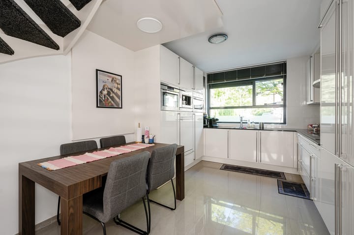 Foto 8 van Meindert Hobbemastraat 78