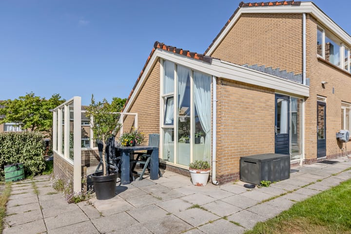 Foto 45 van Graaf Bernadotteplein 15