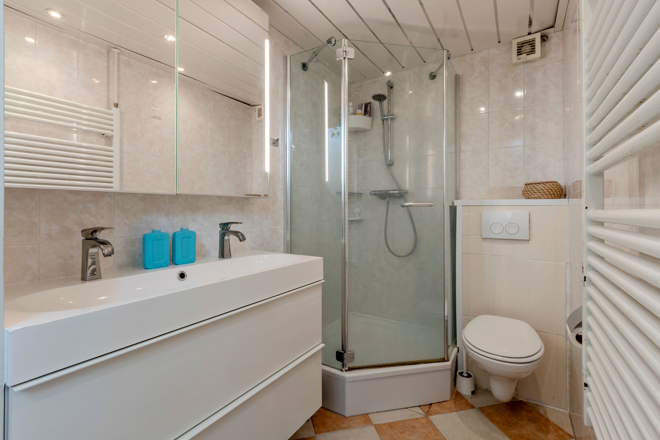 Photo 51 of Graaf Bernadotteplein 15