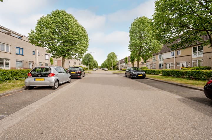 Foto 31 van Glenn Millerweg 74