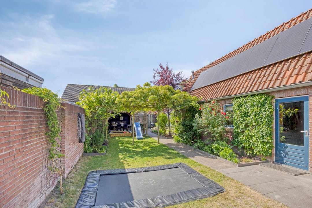 Foto 26 van Burg. Nieuwenhuijzenstraat 29