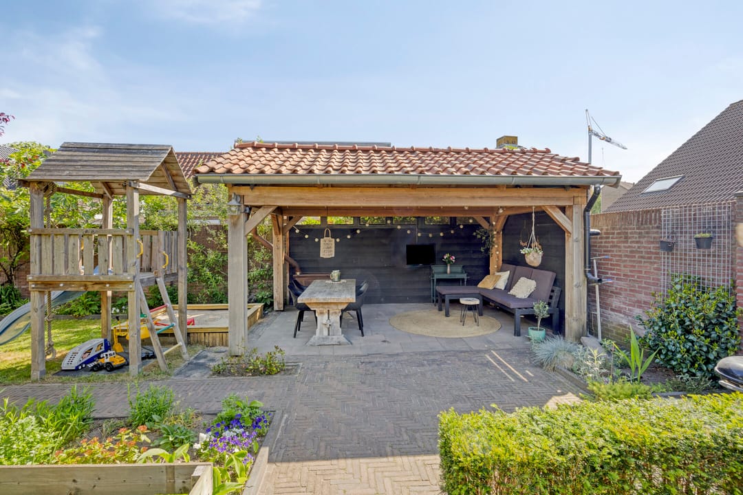 Foto 37 van Burg. Nieuwenhuijzenstraat 29