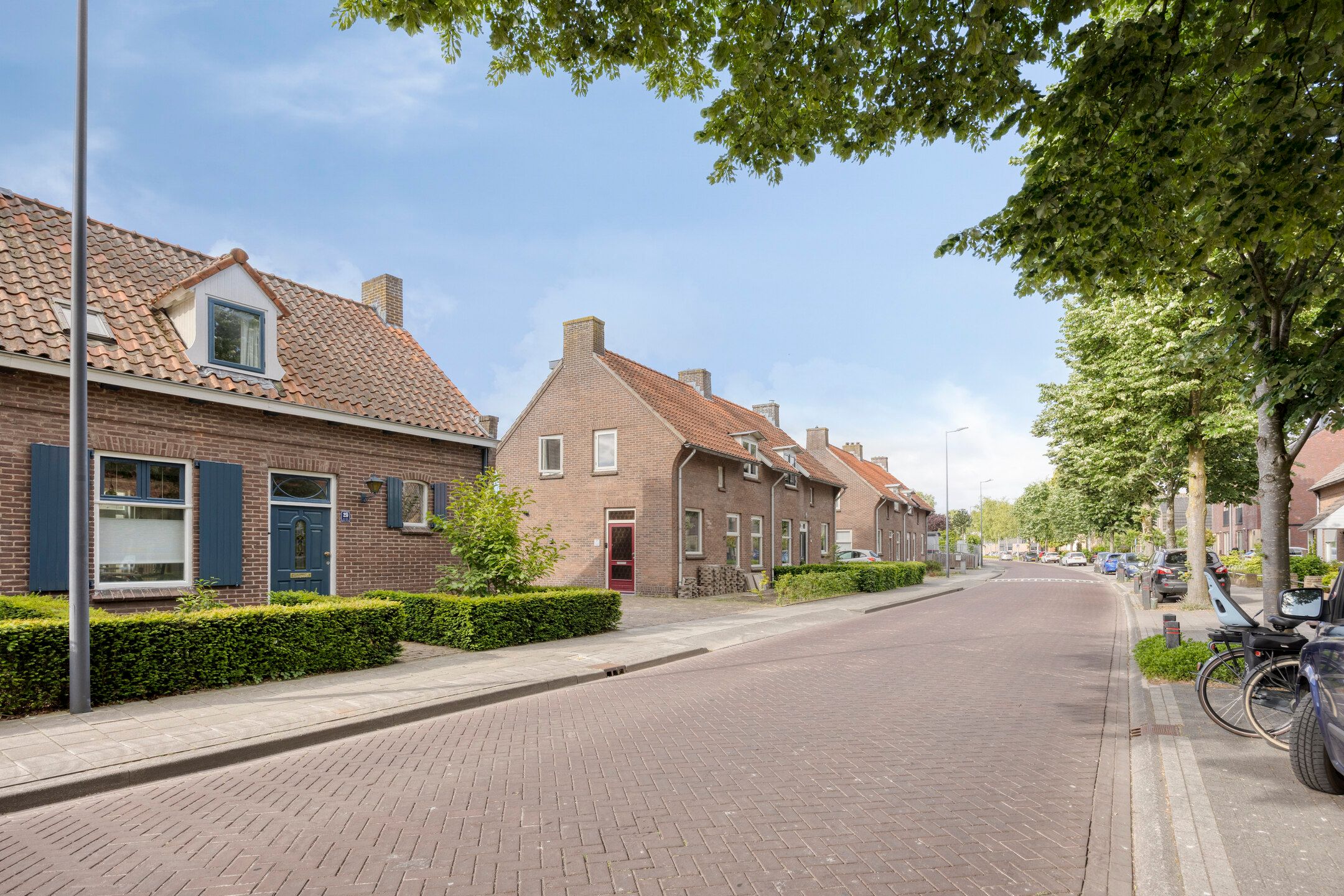 Foto 45 van Burg. Nieuwenhuijzenstraat 29