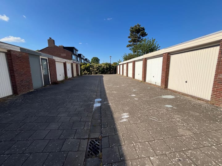 Photo 2 of Robert Kochlaan 89