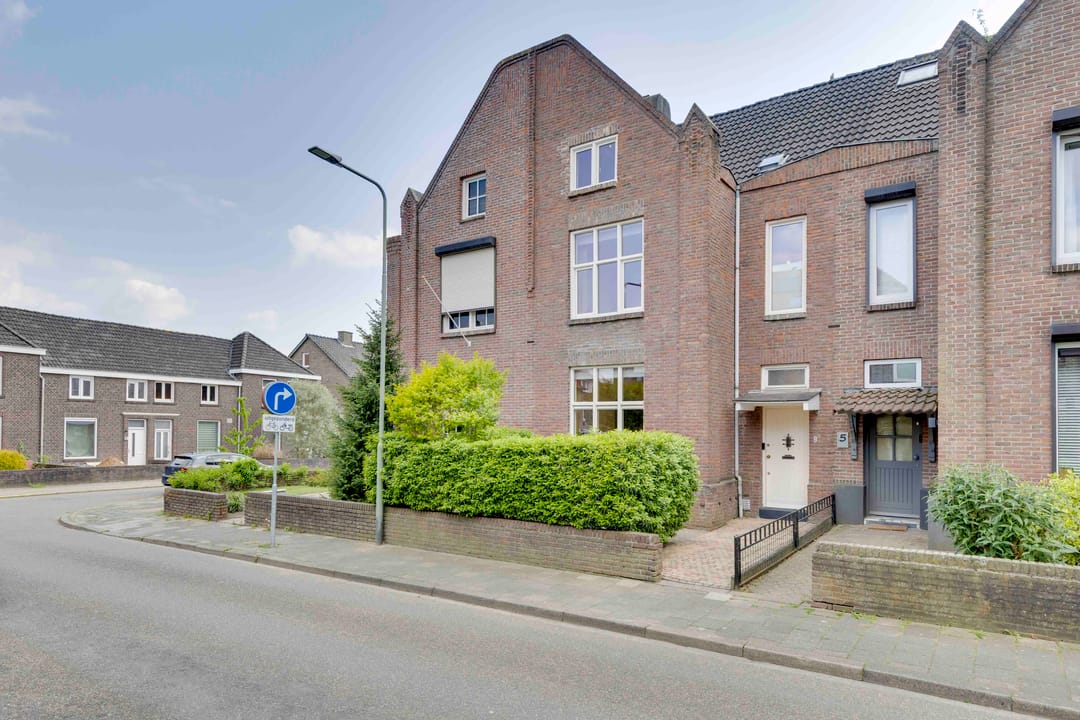 Photo 1 of Pastoor Jacobsstraat 3