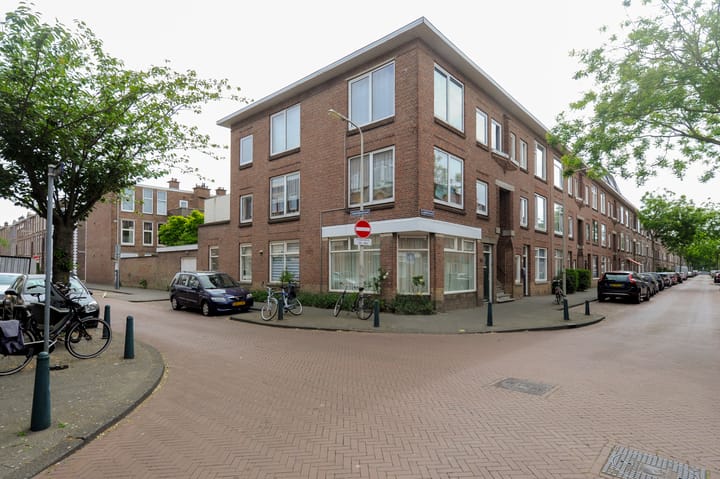 Photo 8 of Laurierstraat 143