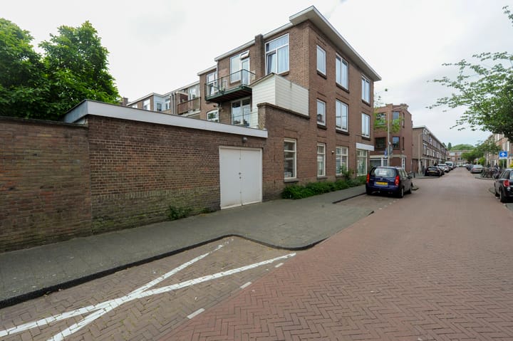 Photo 9 of Laurierstraat 143