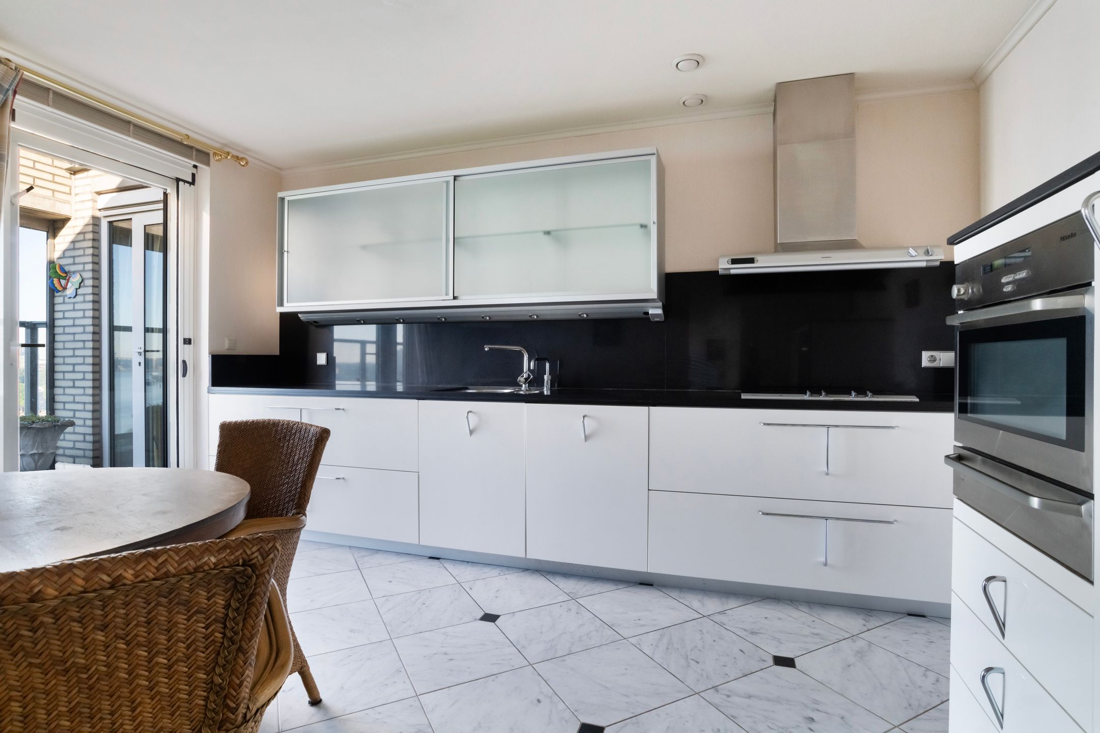 Photo 12 of Oostmaaslaan 574