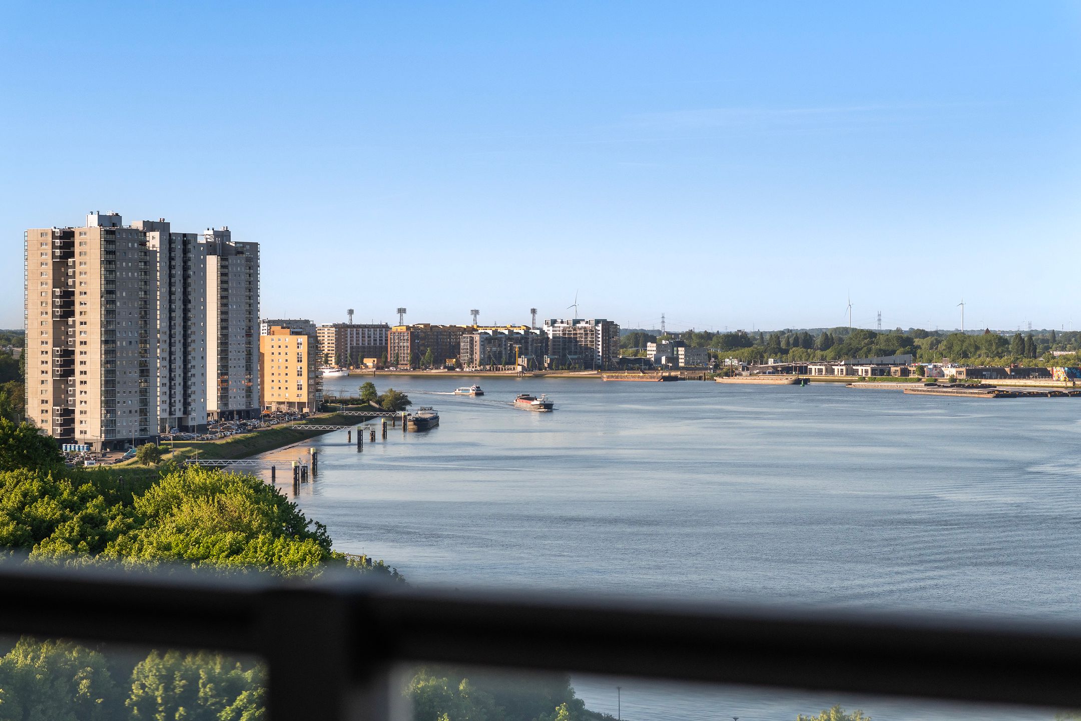 Photo 39 of Oostmaaslaan 574