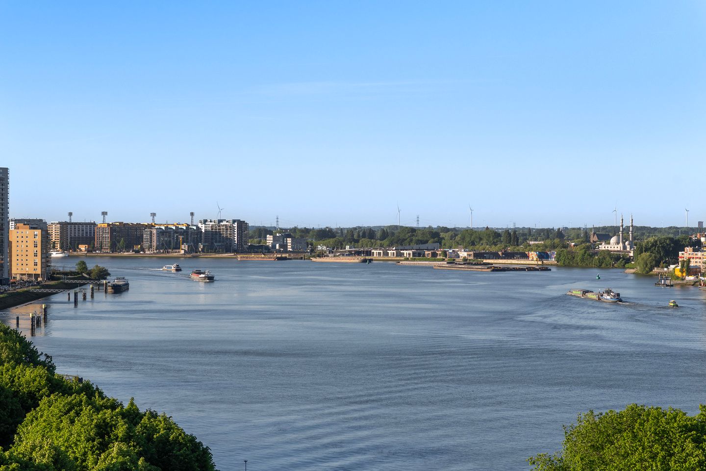 Photo 40 of Oostmaaslaan 574