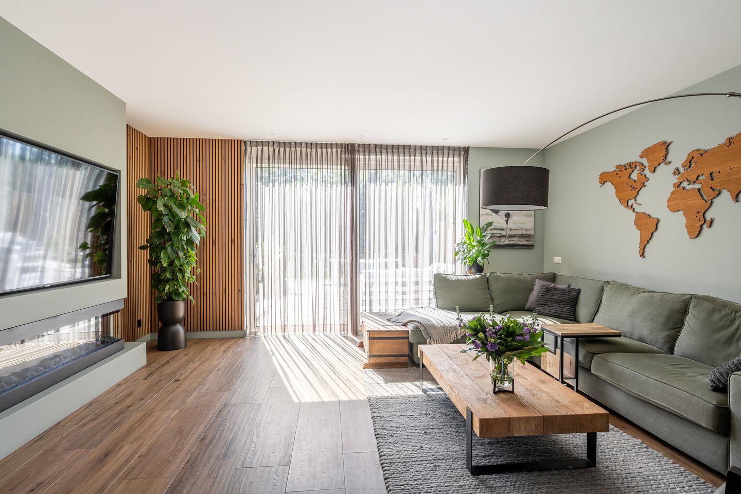 Photo 10 of Pieter van der Kuijstraat 13