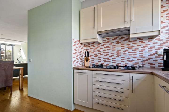 Foto 15 van Molenaarstraat 14