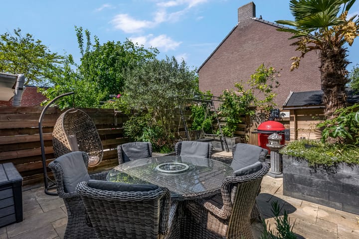 Foto 42 van Hoogezandstraat 12