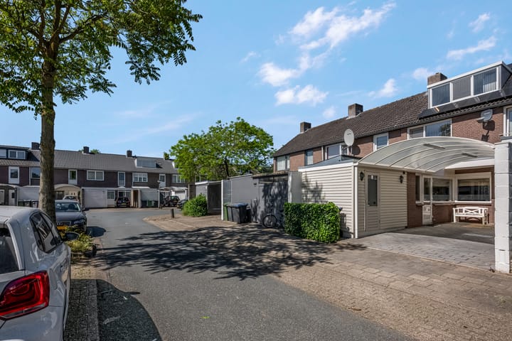 Foto 48 van Hoogezandstraat 12