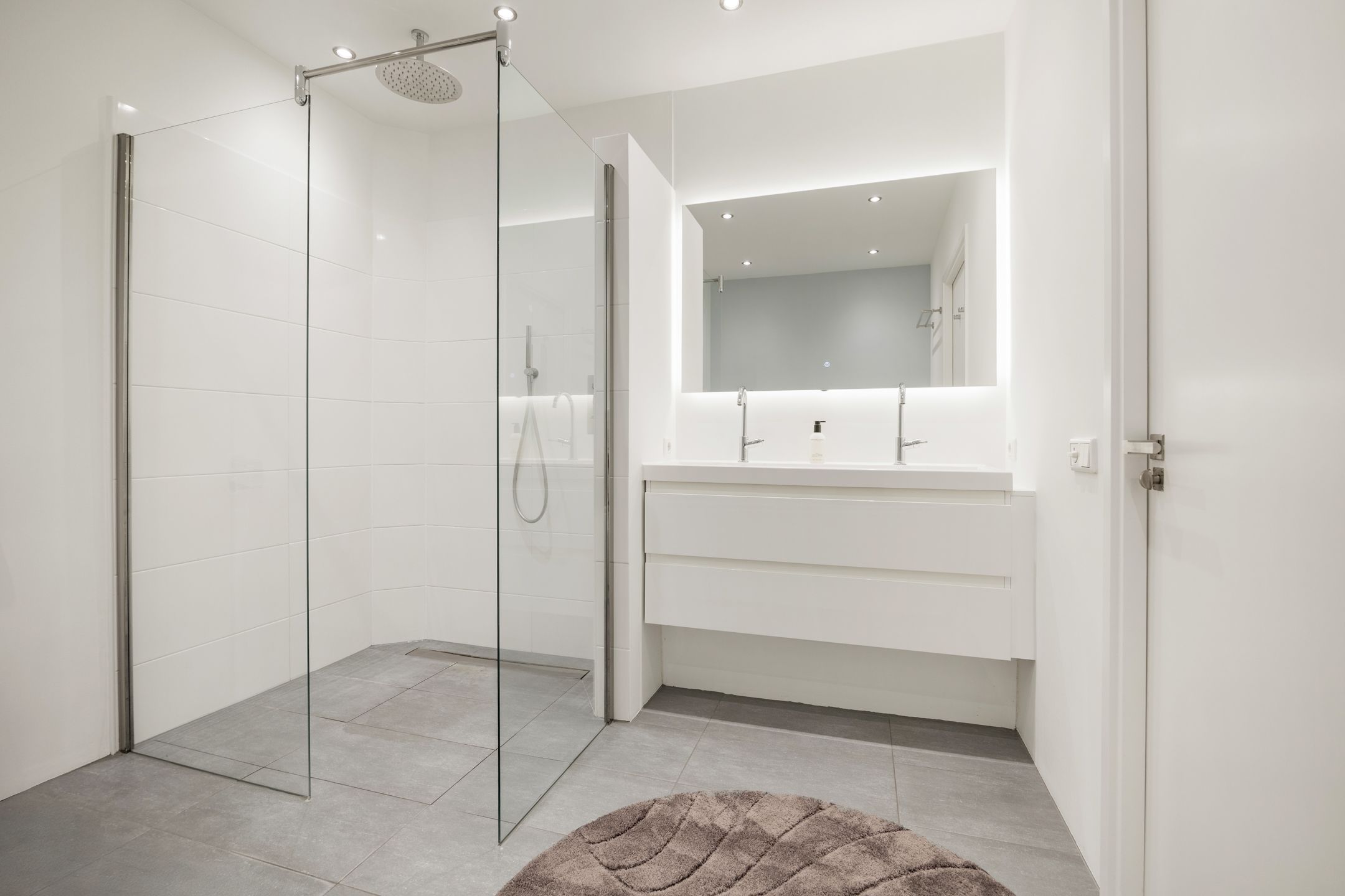 Foto 33 van Emmy Andriessestraat 366