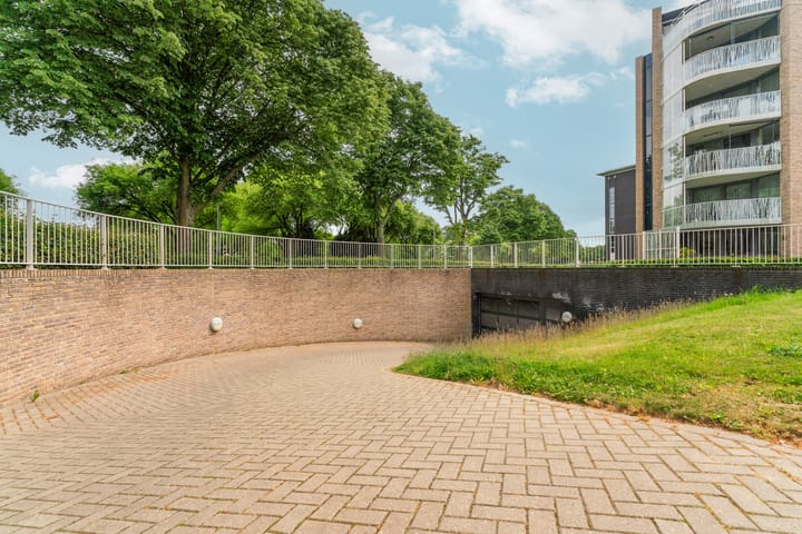 Foto 48 van Ruys de Beerenbrouckstraat 88