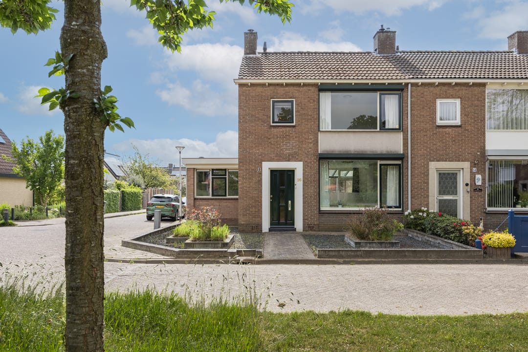 Foto 1 van van Tillstraat 16