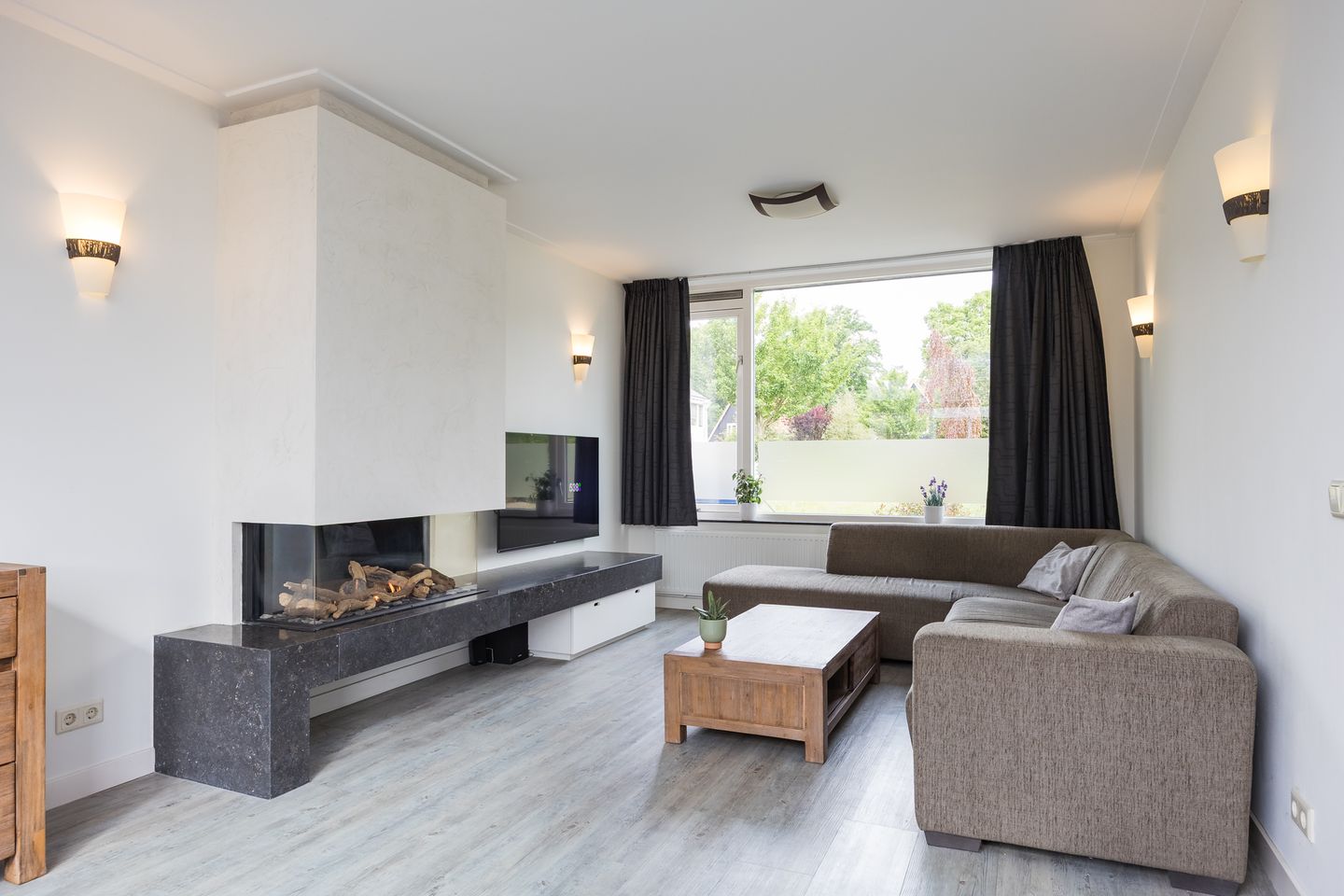 Foto 4 van van Tillstraat 16