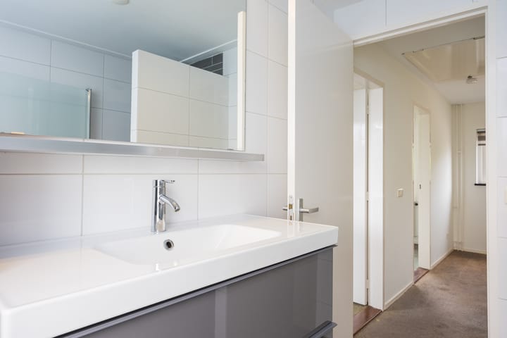 Foto 14 van van Tillstraat 16