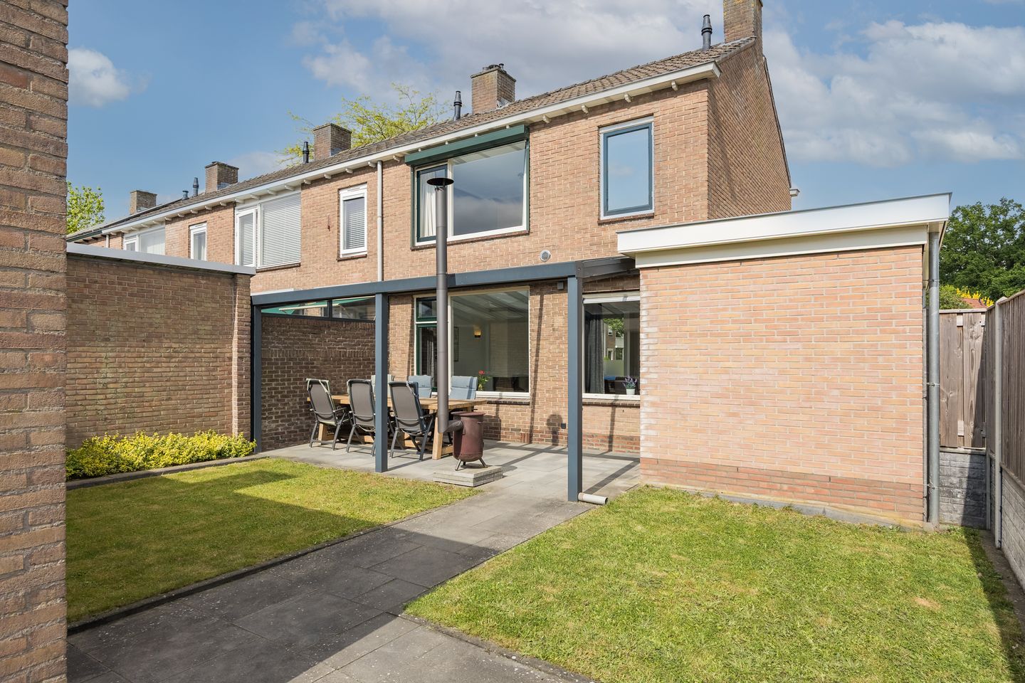 Foto 19 van van Tillstraat 16