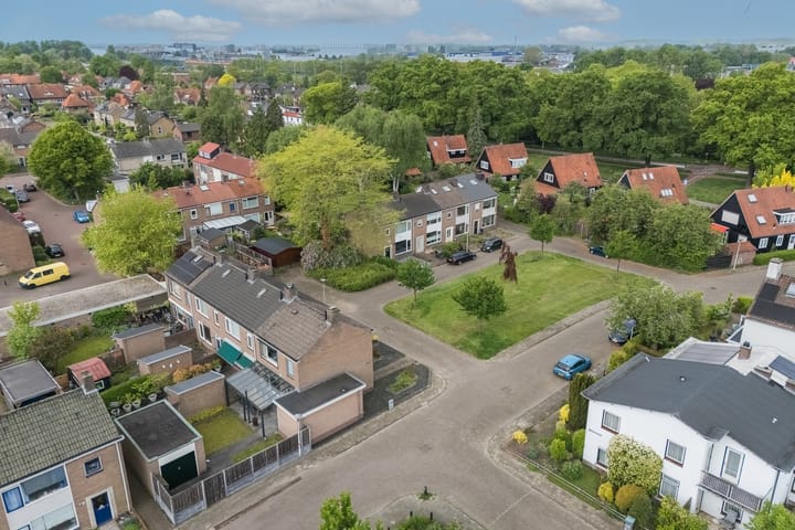 Foto 21 van van Tillstraat 16