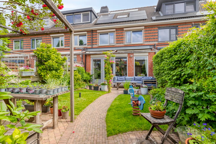 Foto 16 van Narcisplantsoen 17