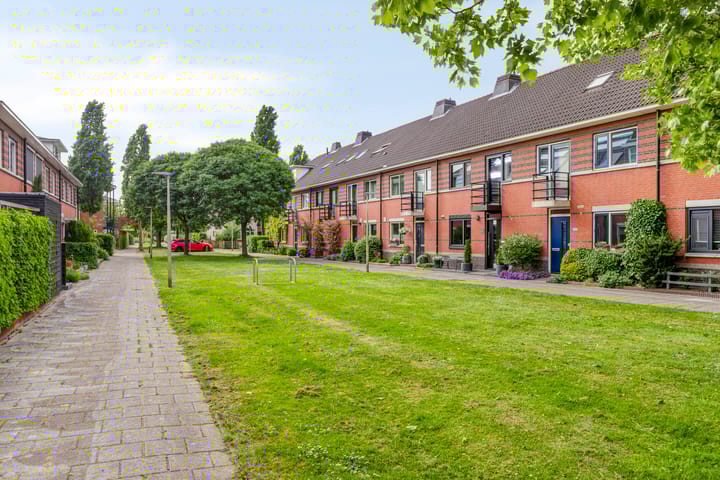 Foto 32 van Narcisplantsoen 17